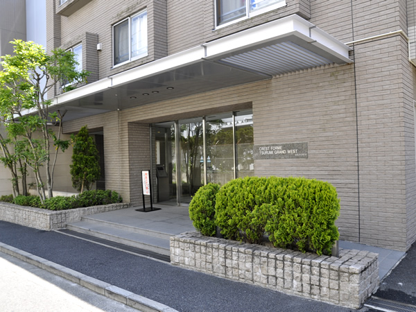クレストフォルム鶴見グランウェストの外観