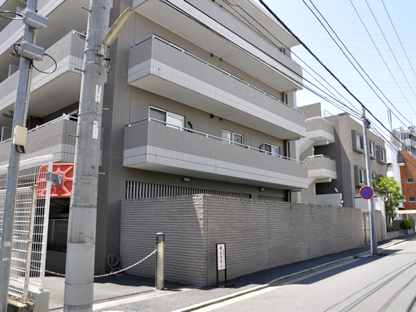 クレストフォルム鶴見グランウェストの外観