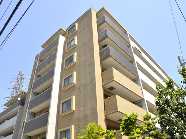 コスモ横浜鶴見ヴェルテックスの外観