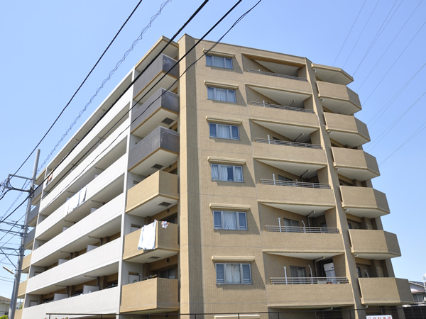 コスモ横浜鶴見ヴェルテックスの外観