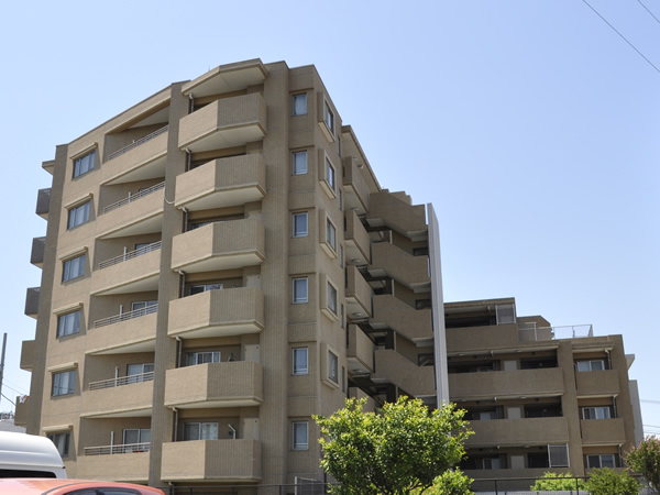 コスモ横浜鶴見ヴェルテックスの外観