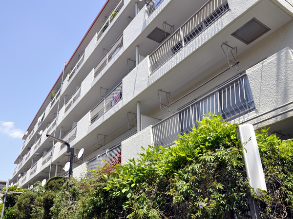 鶴見パールハイムの外観