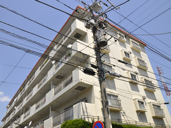 鶴見パールハイムの外観