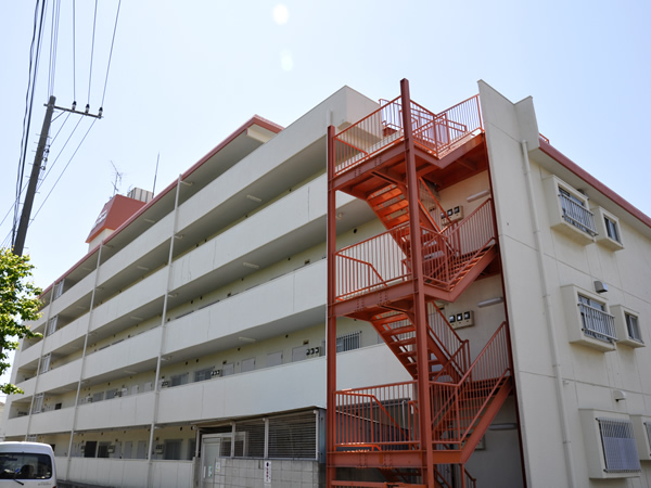 鶴見パールハイムの外観