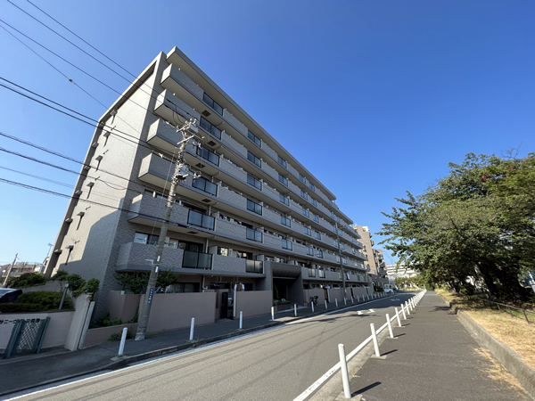 リーベスト本牧三渓園の外観