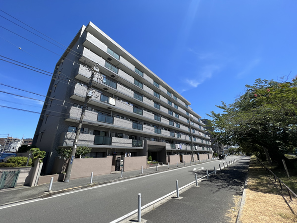 リーベスト本牧三渓園の外観