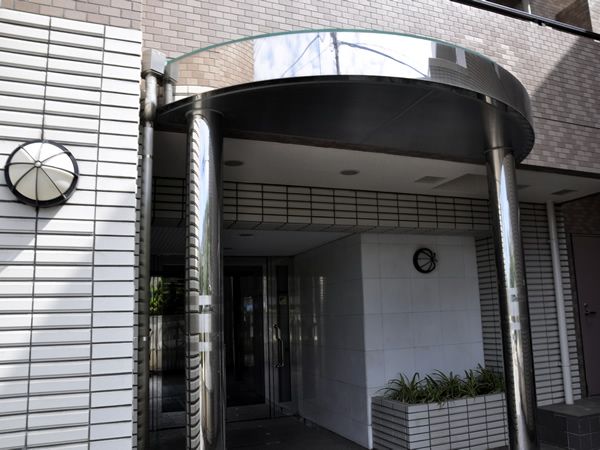 日神パレステージ大倉山の外観