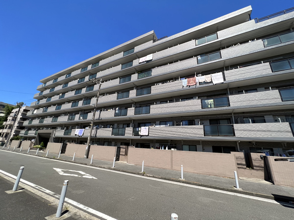 リーベスト本牧三渓園の外観