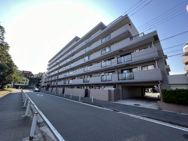 リーベスト本牧三渓園の外観