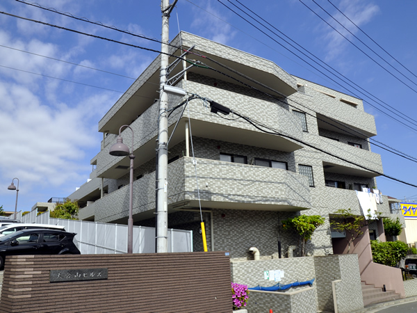 アドヴァンス三ッ池公園の外観