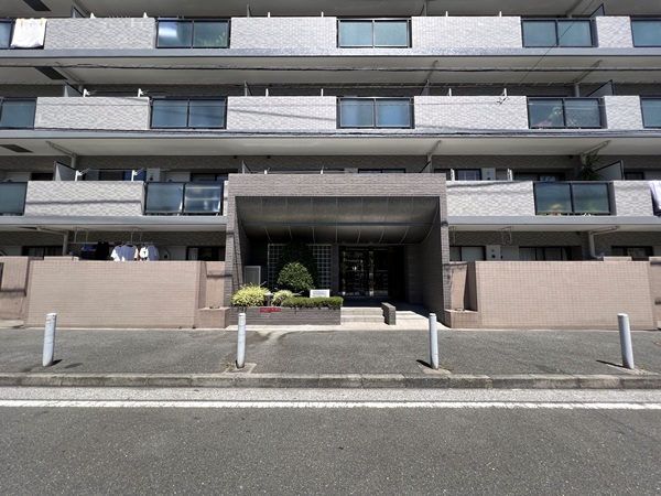 リーベスト本牧三渓園の外観