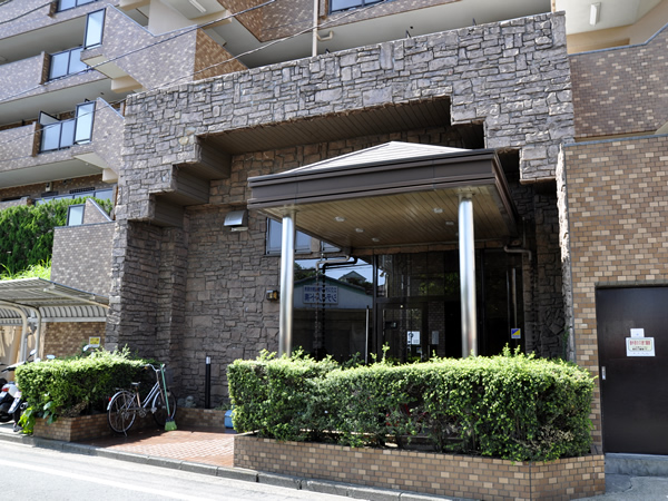 ニックパークハイム三ッ池公園の外観