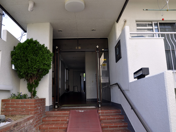 ダイアパレス三ッ池公園の外観