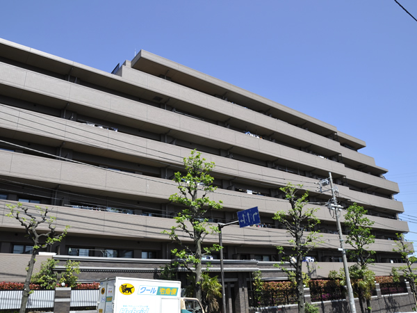 ナイスブライトピア三ッ池公園の外観