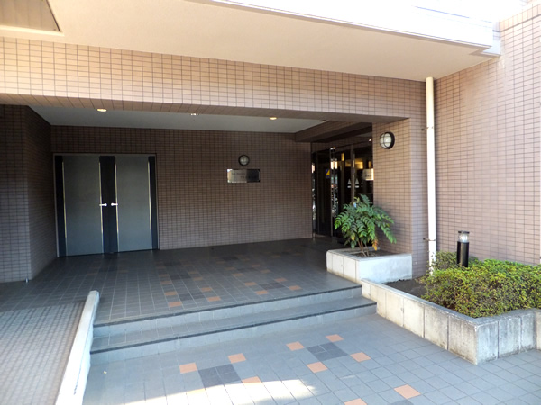 サンマンションアトレ東林間の外観