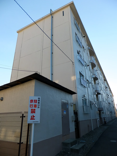 マンション相模原1号館の外観