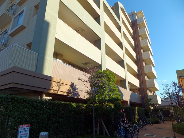 クレアコート東林間の外観