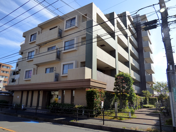 クレアコート東林間の外観