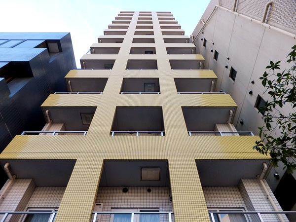 スカイコート浜松町1番館の外観