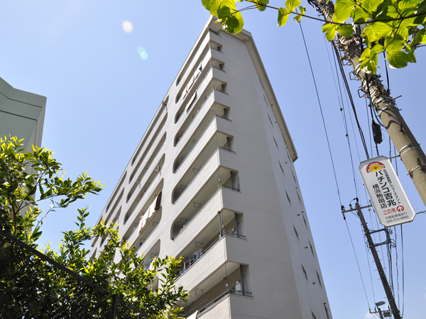 ミカドマンションの外観