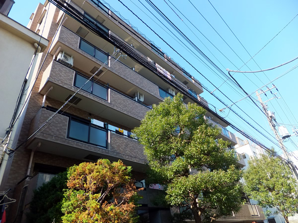 クリオ高田馬場1番館の外観