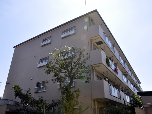 ニックハイム上末吉の外観