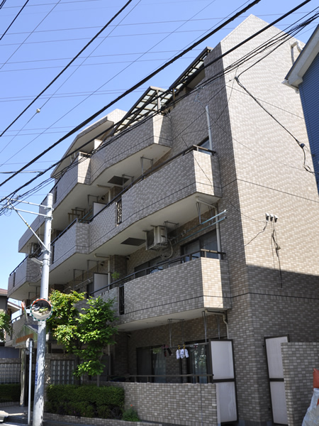 朝日プラザ三ツ池公園の外観