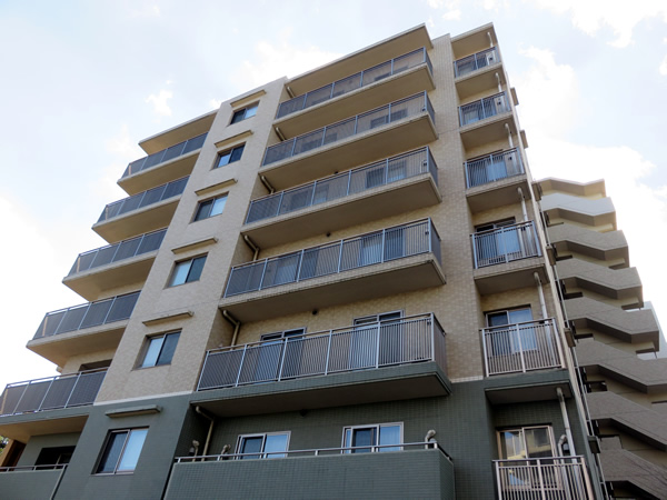 ララヒルズ４番街の外観