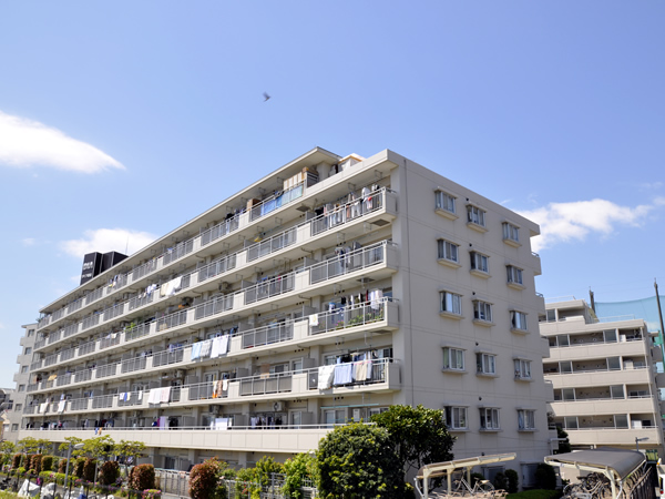 ダイアパレスアクティブシティ鶴見の外観