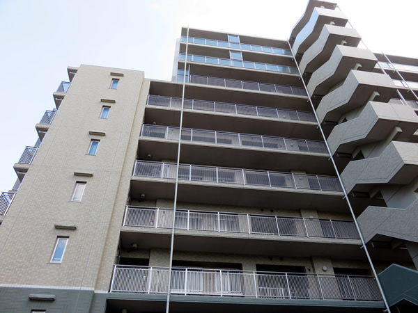 ララヒルズ４番街の外観