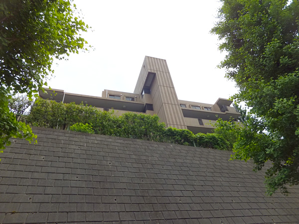 アルス瀬田1号棟の外観