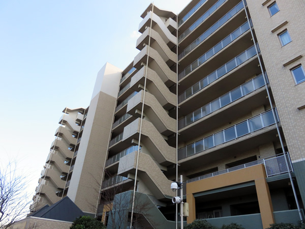 ララヒルズ２番街の外観