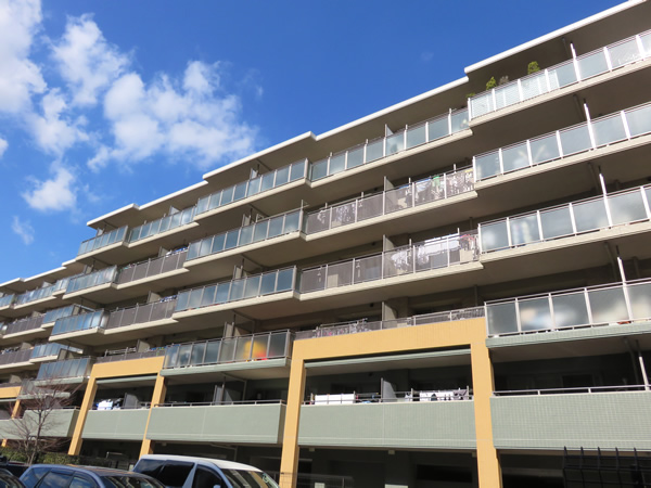 ララヒルズ６番街の外観