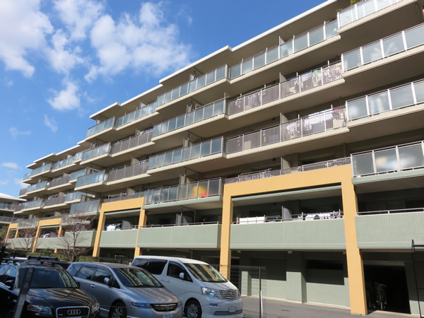 ララヒルズ６番街の外観