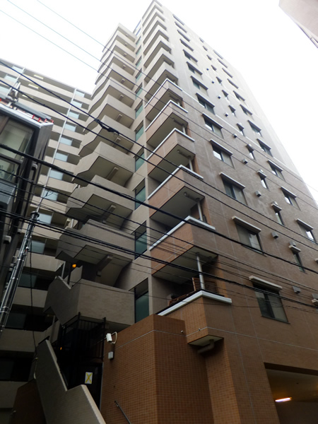 クレストフォルム上野グランステージの外観