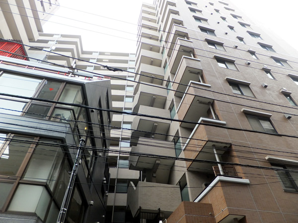 クレストフォルム上野グランステージの外観