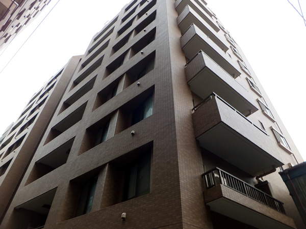 朝日サテライト上野の外観