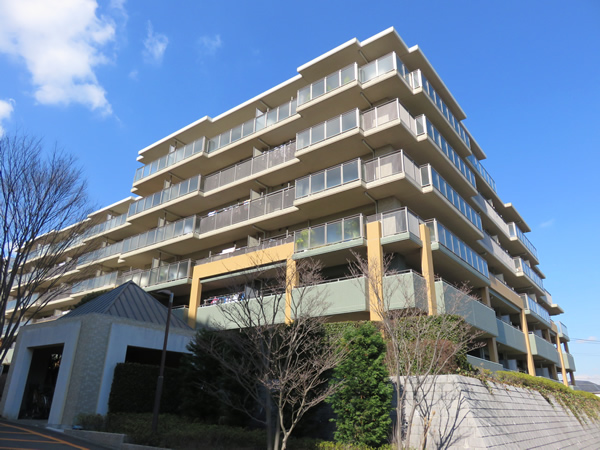 ララヒルズ７番街の外観