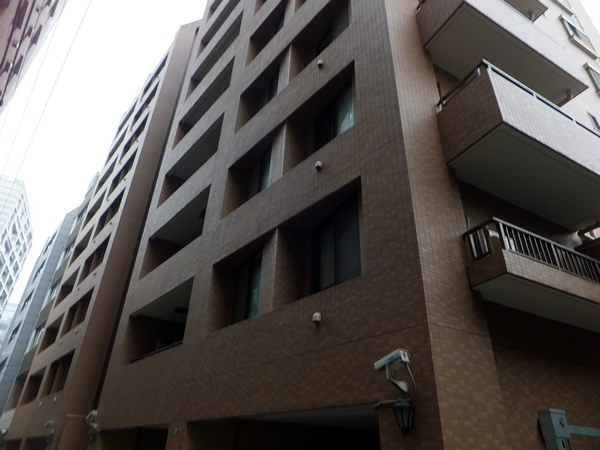 朝日サテライト上野の外観