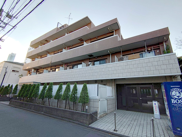 デュオスカーラ新大久保の外観