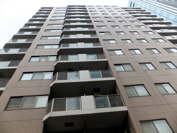 朝日上野マンションの外観