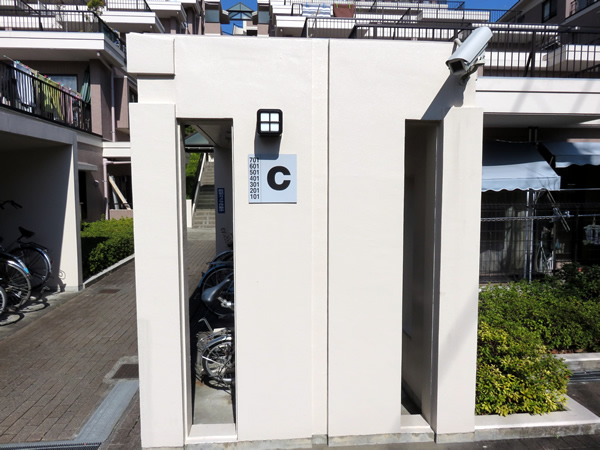 ライフヒルズ北山田Ｃ棟の外観