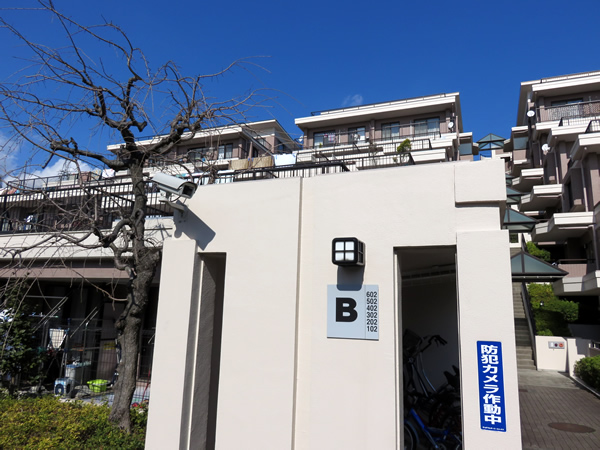 ライフヒルズ北山田Ｂ棟の外観