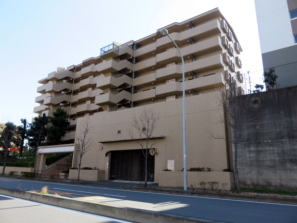 東急ドエルアルス鷺沼すみれが丘の外観