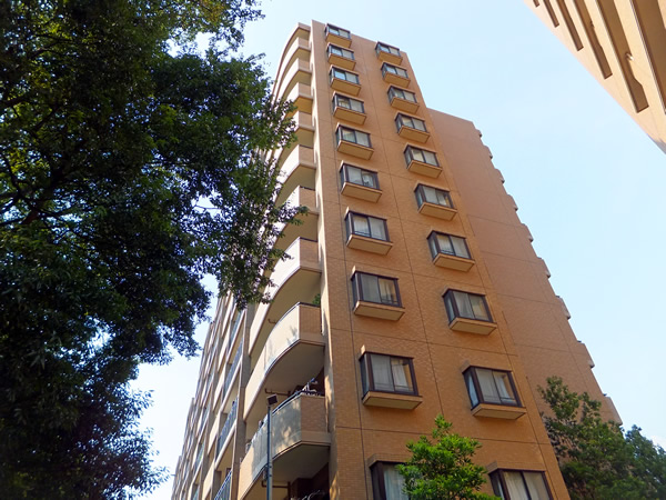 港北ニュータウンイオの外観