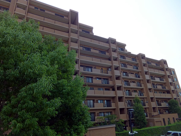 港北ニュータウンイオの外観