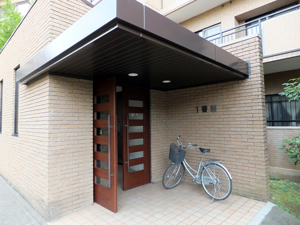 港北ニュータウンイオの外観