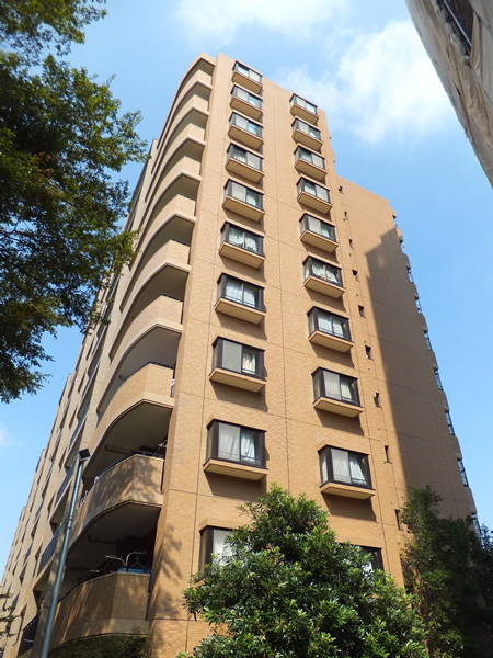 港北ニュータウンイオの外観