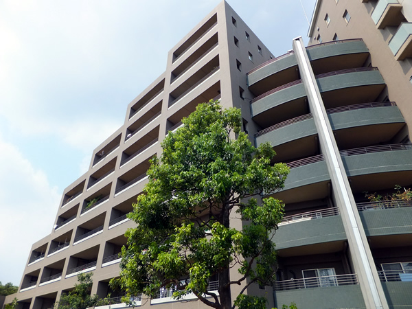 港北ニュータウンレフリアパークアネシスイーストコートの外観