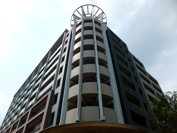 港北ニュータウンレフリアパークアネシスイーストコートの外観